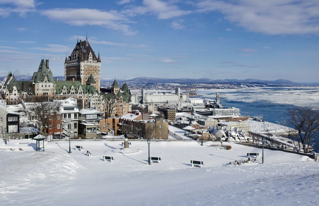 Ville de Québec en hiver et château Frontenac, Québec, Canada